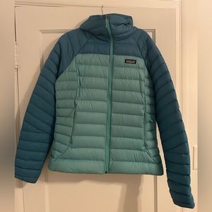 Patagonia Women’s Down Sweater Hoody